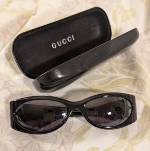 Gucci Vintage GG 2527S GM5 Notify Black and Green Women's Sunglasses